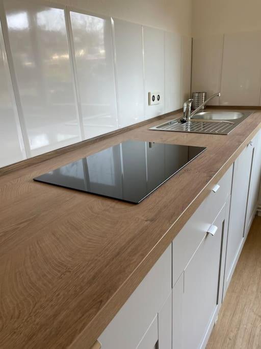 Stilvolle 3 Zimmer Wohnung In เบรเมน ภายนอก รูปภาพ